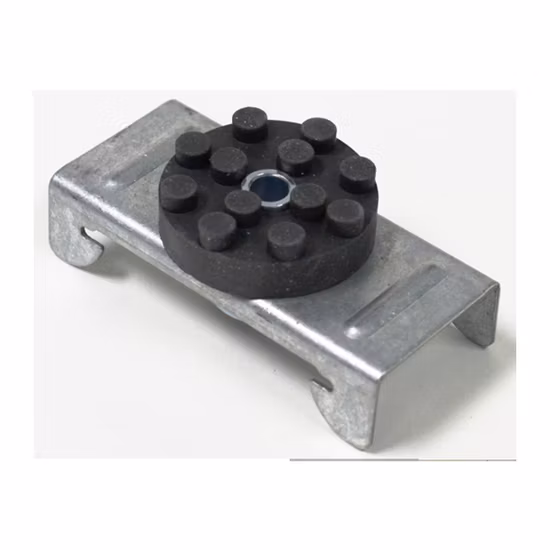 Каркас из стали и дерева. Устойчивый звукоизоляционный зажим для потолка и стен с шляпным каналом. Упругие звукоизоляционные зажимы Rsic. Зажим Mute Clip Sonusclip.